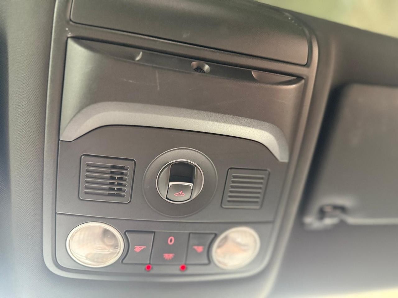 Used Volkswagen Scirocco 2009 for sale - 77049284: Photo 21