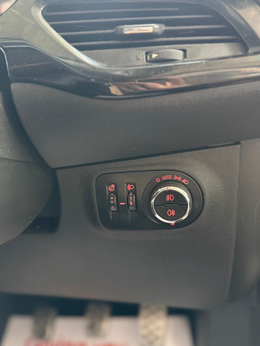 Used Vauxhall Corsa 2016 for sale - 78057120: Photo 18