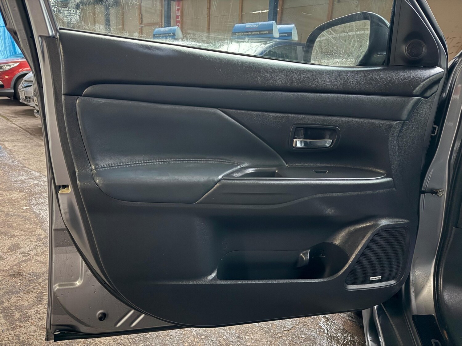 Used Mitsubishi Outlander 2015 for sale - 78056926: Photo 25