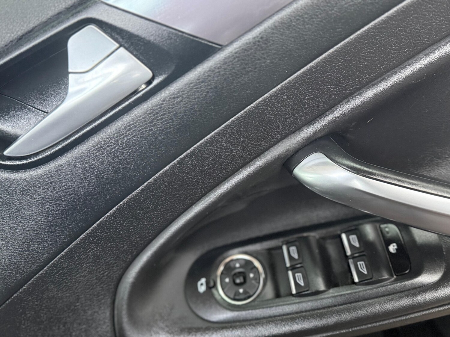 Used Ford Mondeo 2012 for sale - 78056906: Photo 36