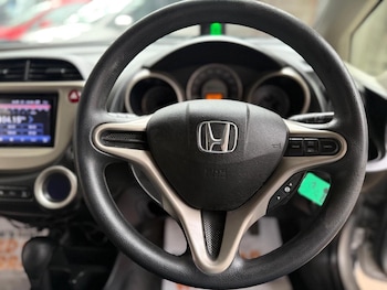 Used Honda Jazz 2023 for sale - 75748973: Photo