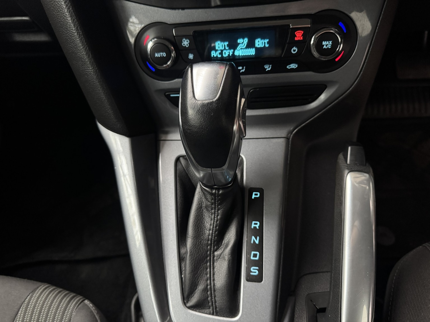 Used Ford Focus 2012 for sale - 75178229: Photo 23