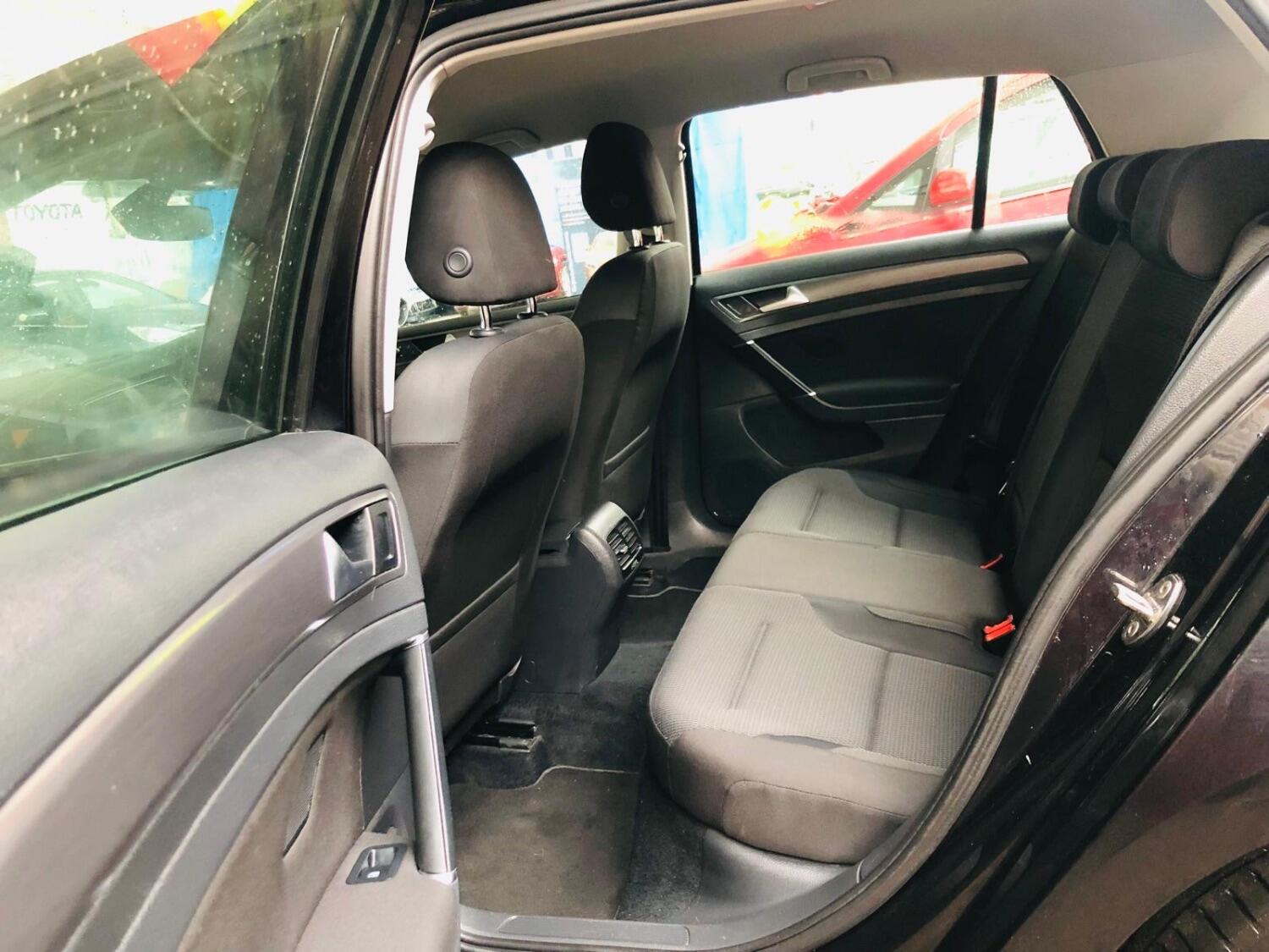 Used Volkswagen Golf 2017 for sale - 76794215: Photo 32