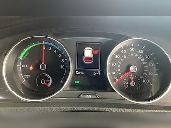 Used Volkswagen Golf 2017 for sale - 76794215: Photo