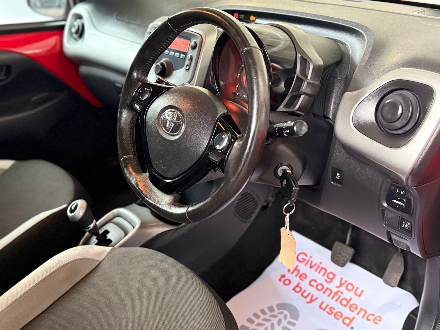 Used Toyota AYGO 2015 for sale - 77864880: Photo 21