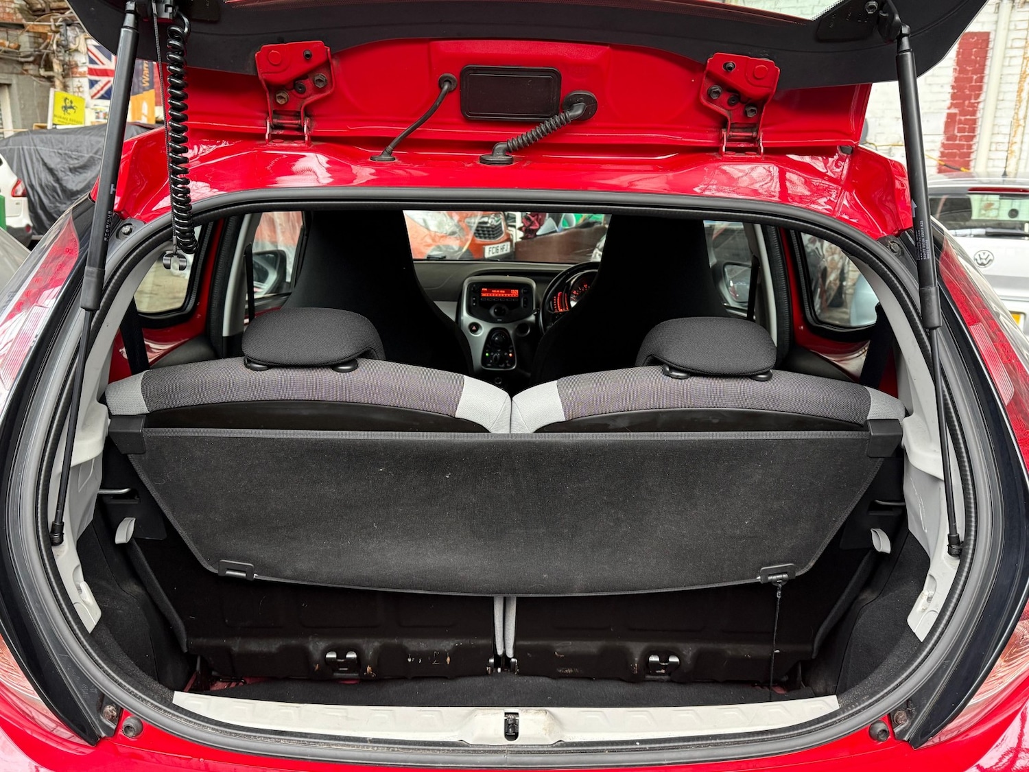 Used Toyota AYGO 2015 for sale - 77864880: Photo 27