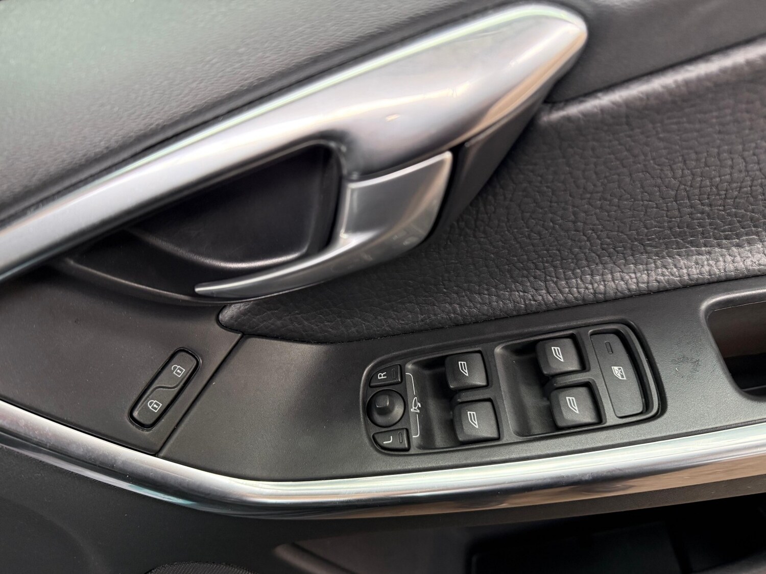 Used Volvo XC60 2026 for sale - 77629107: Photo 38