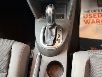 Used Volkswagen Touran 2013 for sale - 77735795: Photo