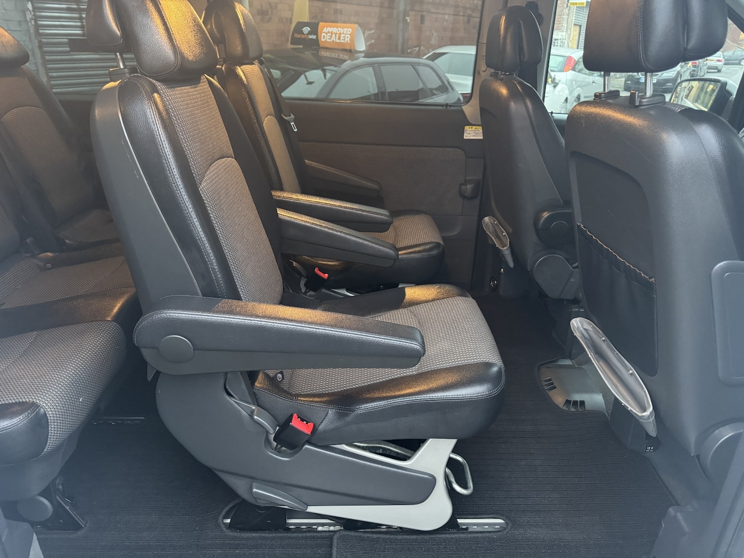 Used Mercedes-Benz V-Class 2025 for sale - 77033116: Photo 23