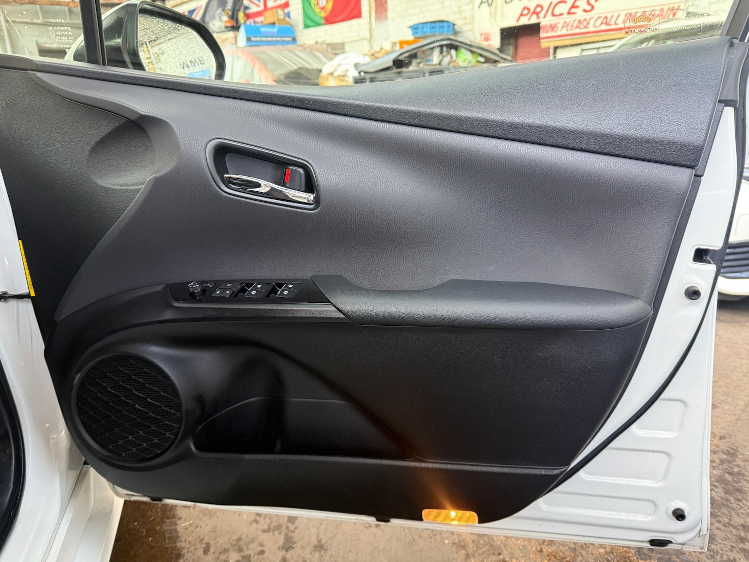 Used Toyota Prius 2026 for sale - 78056969: Photo 7