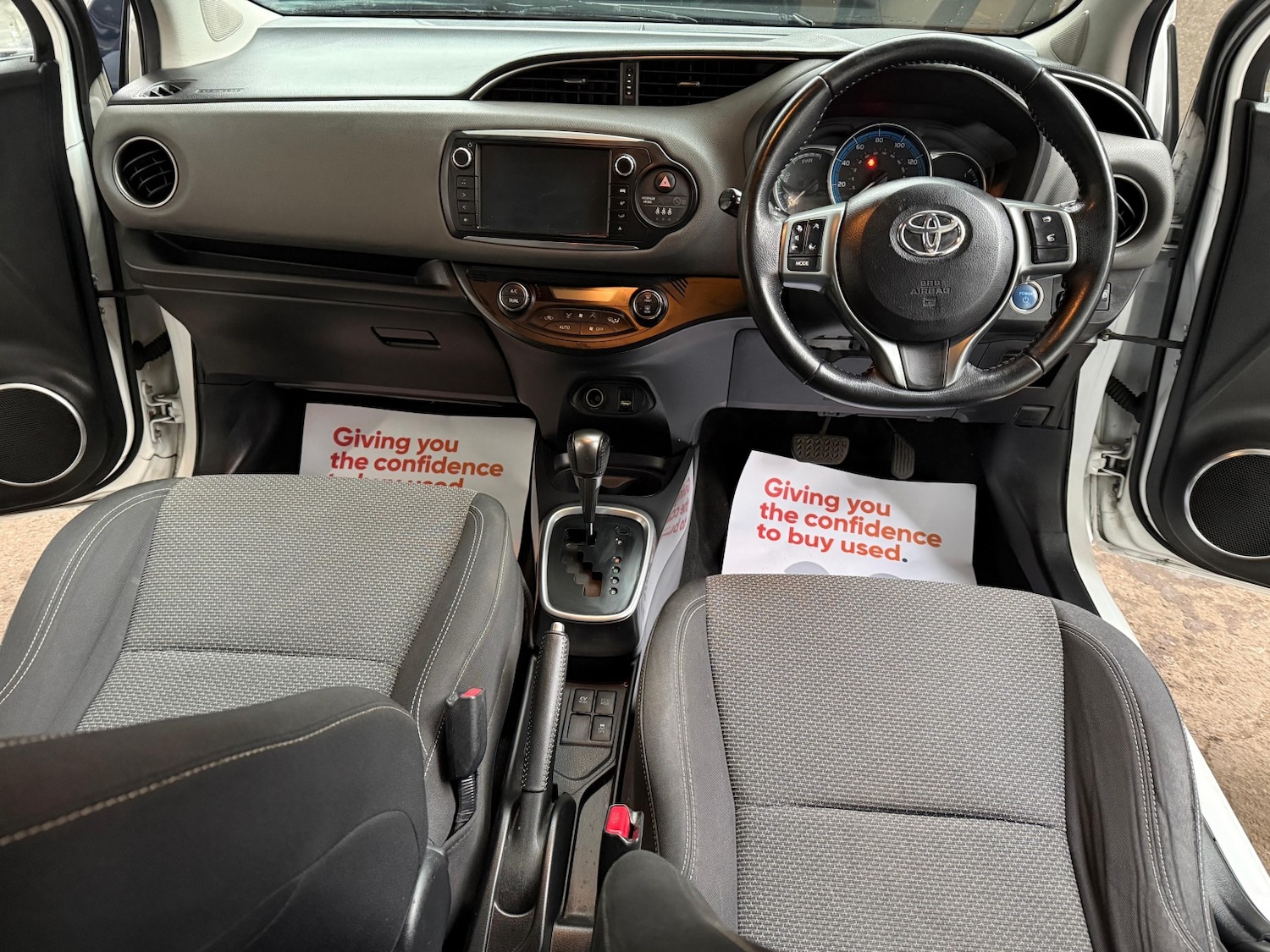 Used Toyota Yaris 2015 for sale - 77166124: Photo 14