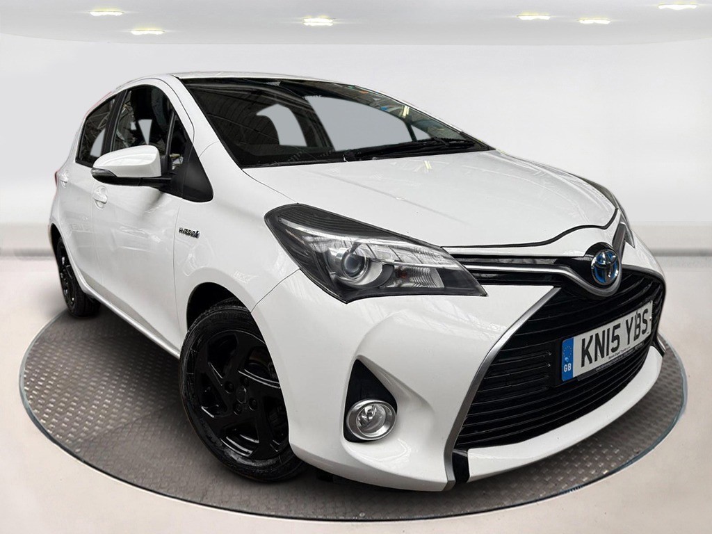 Used Toyota Yaris 2015 for sale - 77166124: Photo 2