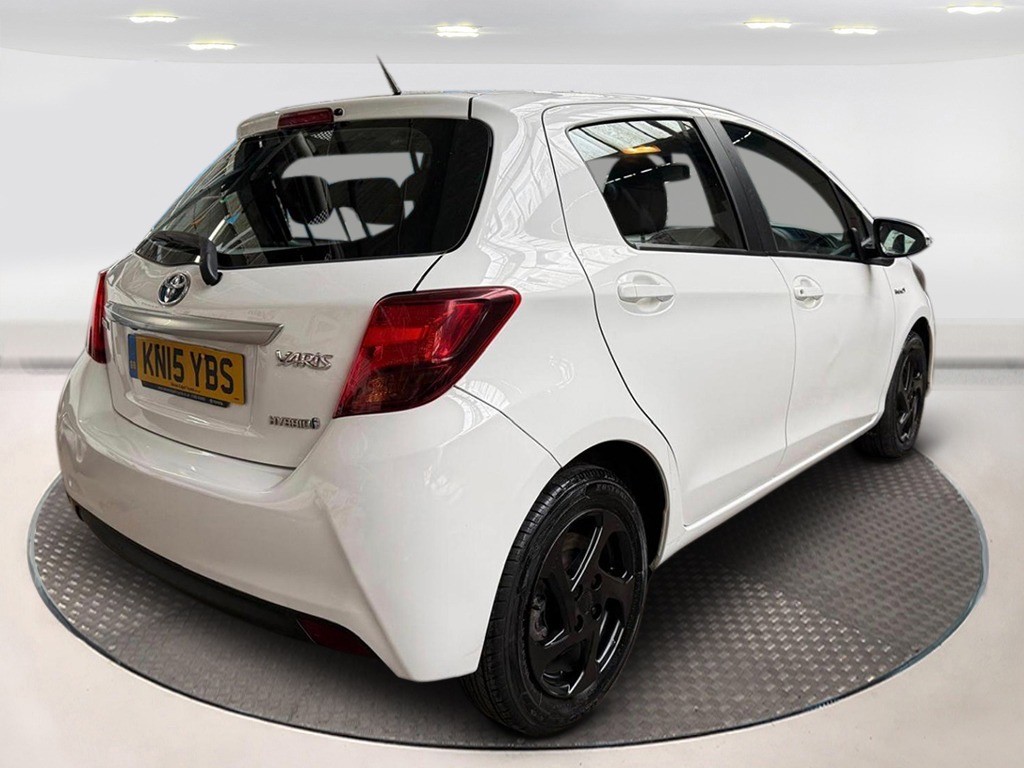 Used Toyota Yaris 2015 for sale - 77166124: Photo 3