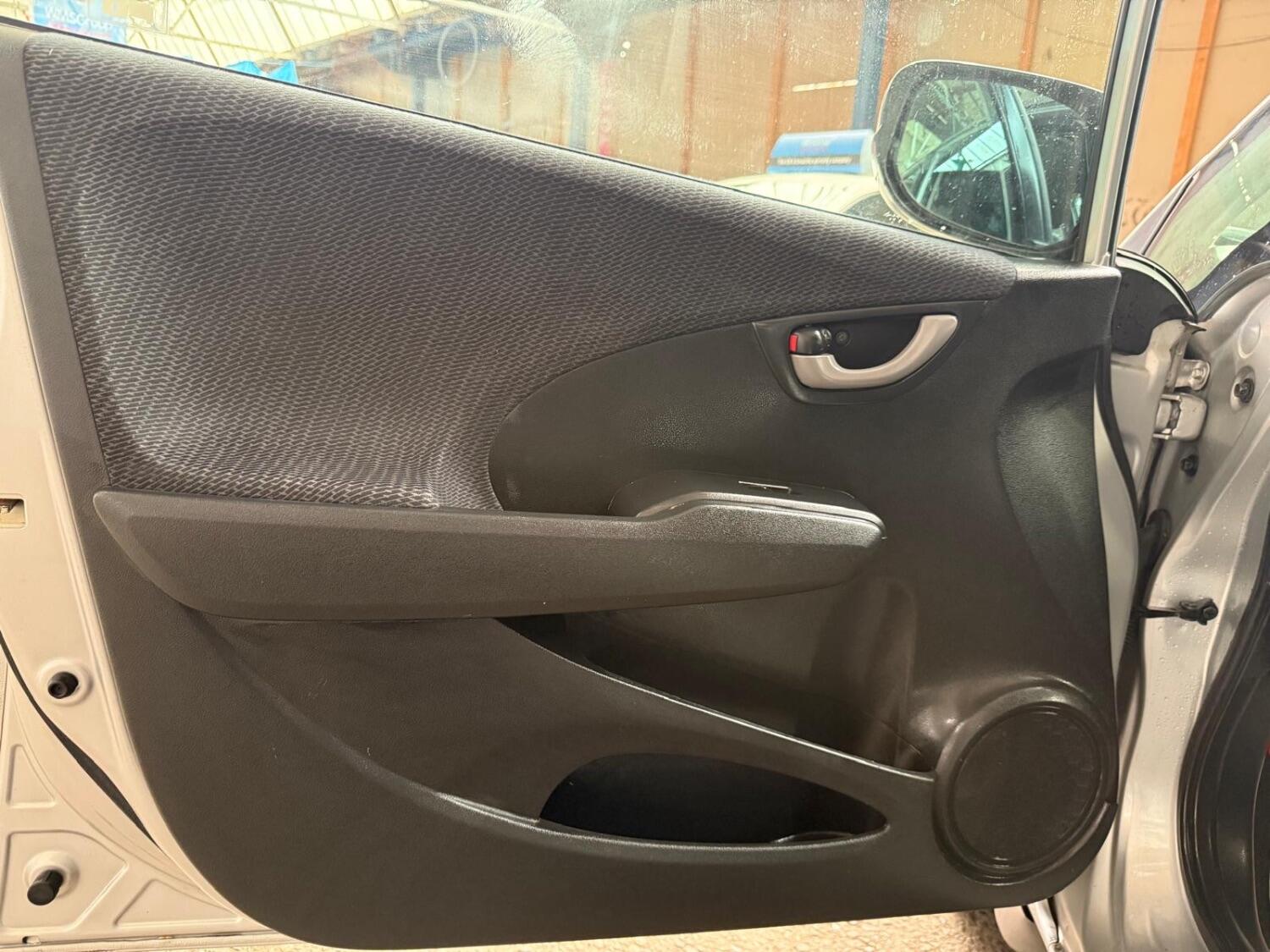 Used Honda Jazz 2013 for sale - 76794330: Photo 18