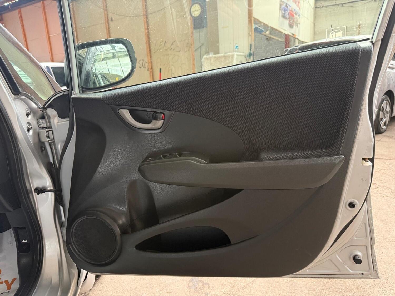 Used Honda Jazz 2013 for sale - 76794330: Photo 22