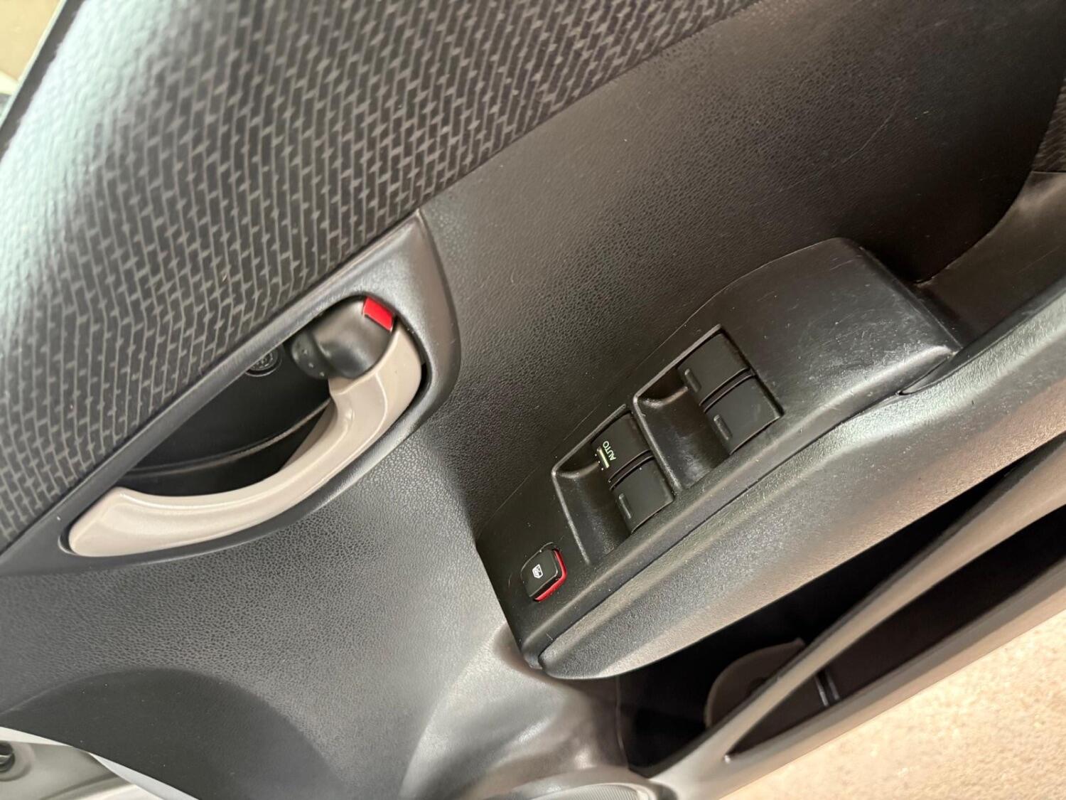 Used Honda Jazz 2013 for sale - 76794330: Photo 23