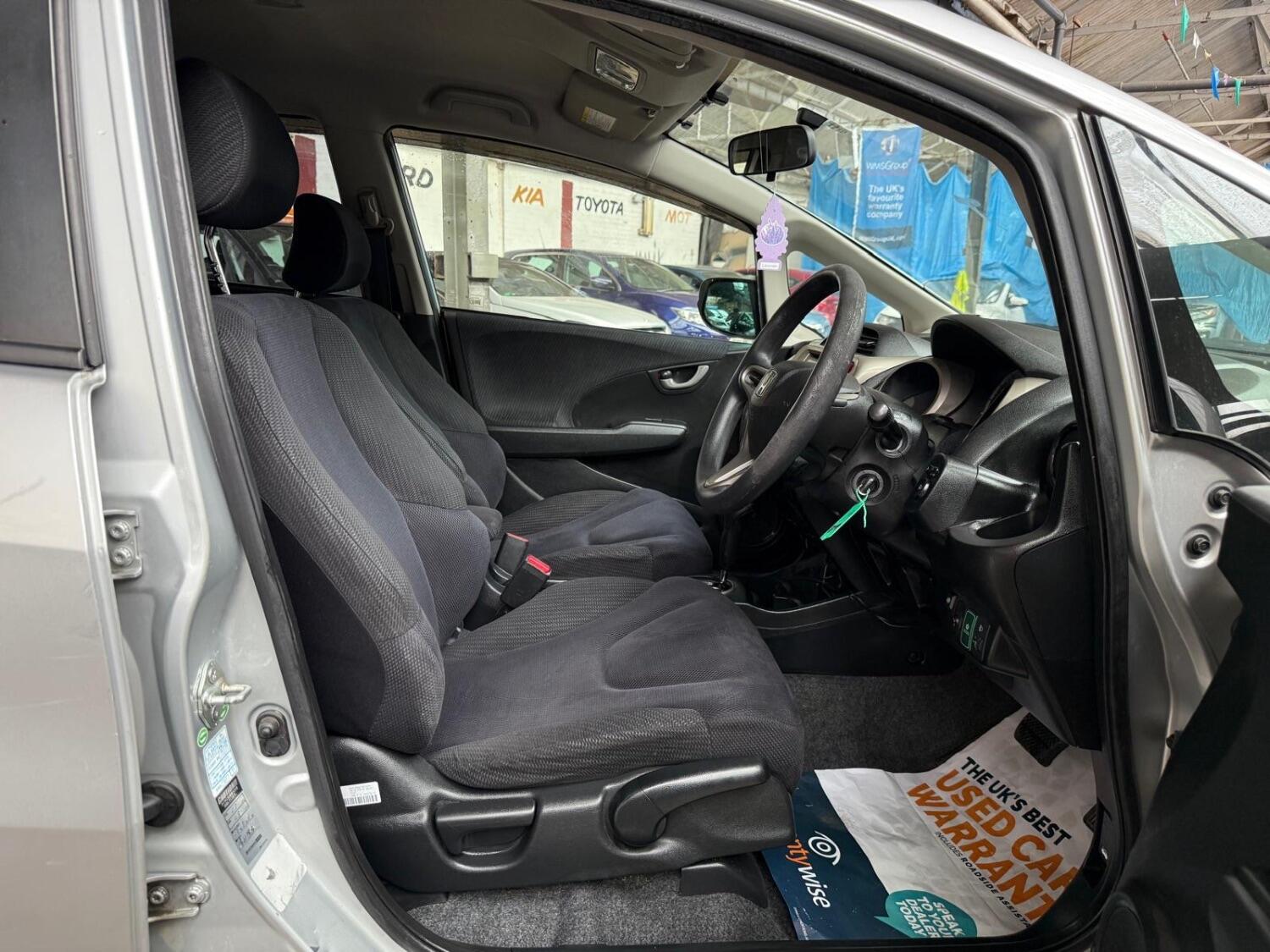 Used Honda Jazz 2013 for sale - 76794330: Photo 26