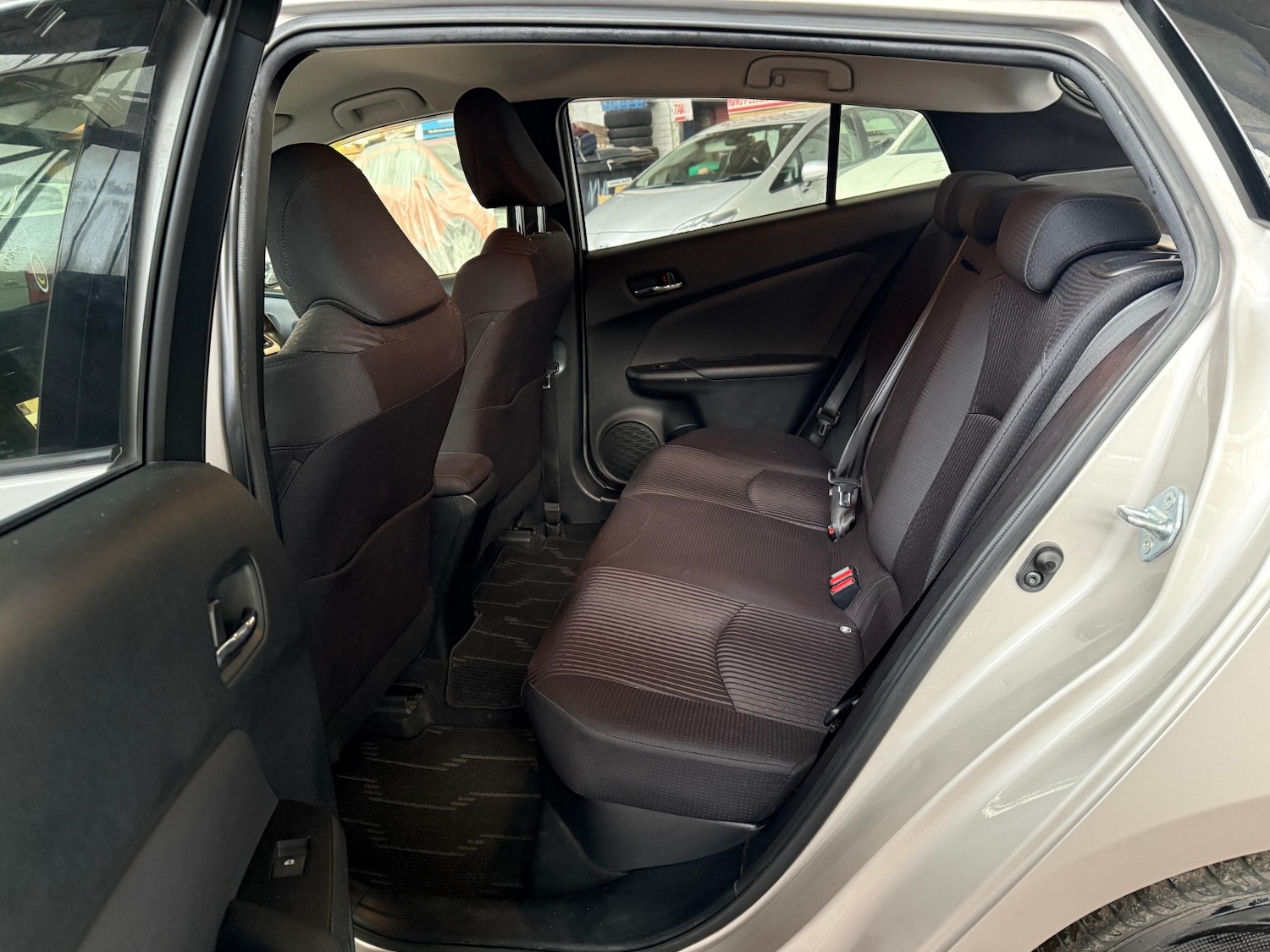 Used Toyota Prius 2018 for sale - 77813110: Photo 35