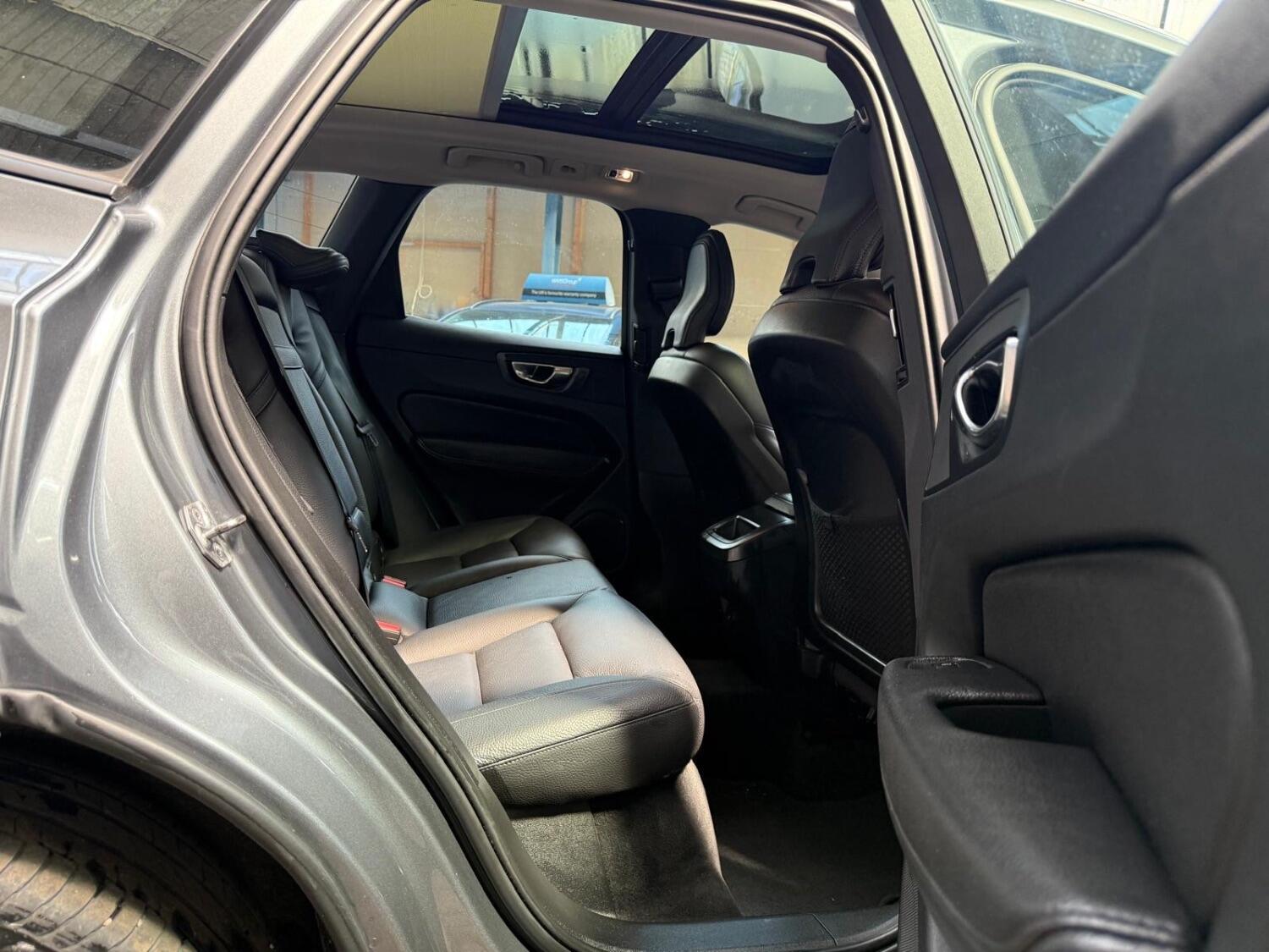 Used Volvo XC60 2021 for sale - 78056960: Photo 11