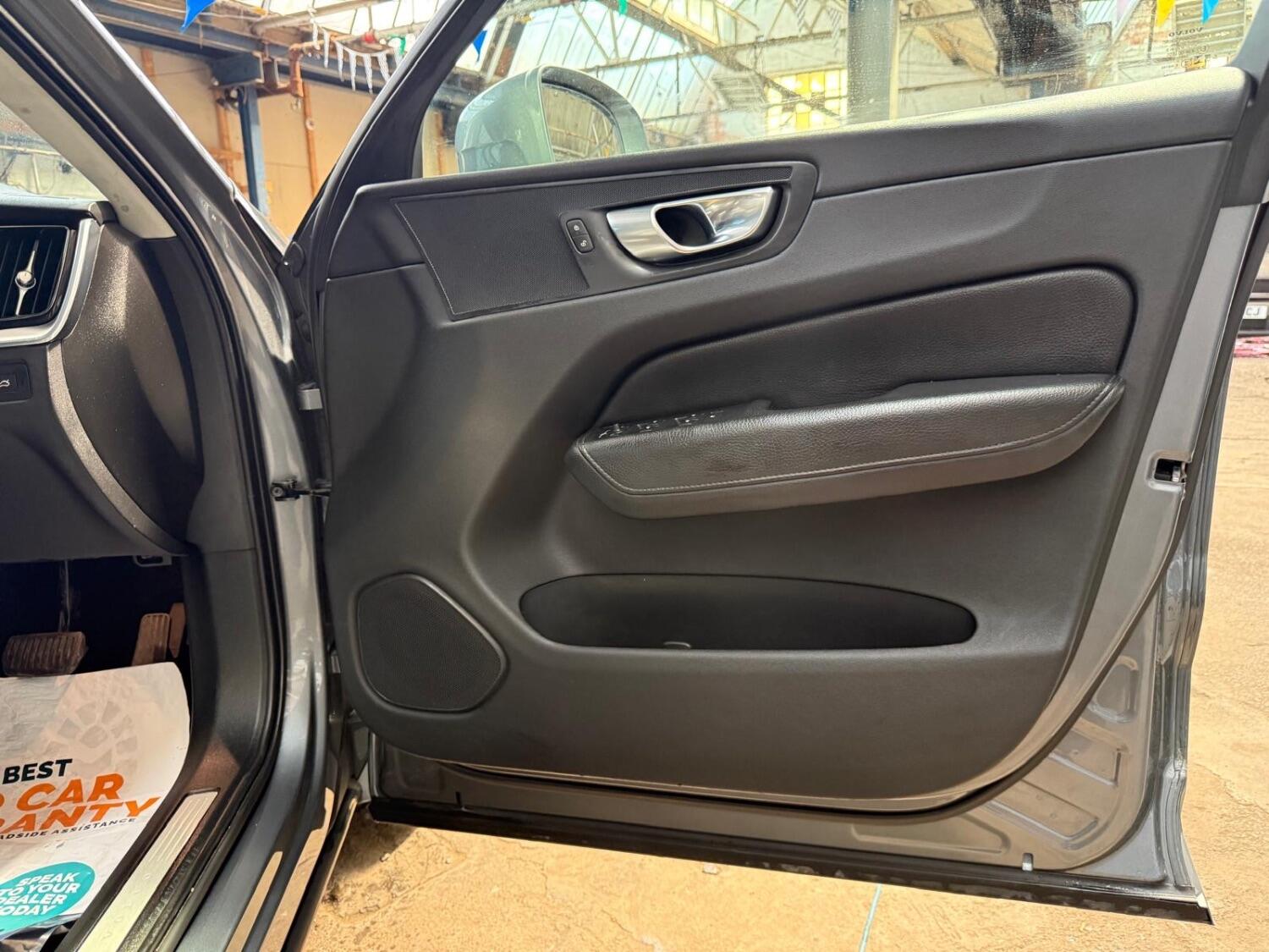 Used Volvo XC60 2021 for sale - 78056960: Photo 19