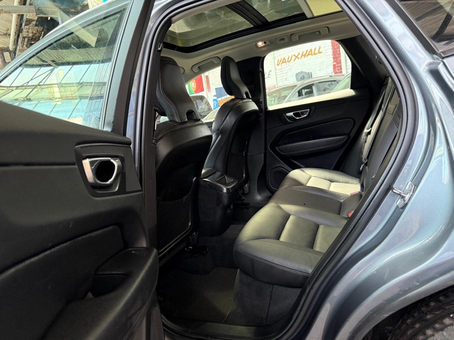 Used Volvo XC60 2021 for sale - 78056960: Photo 9