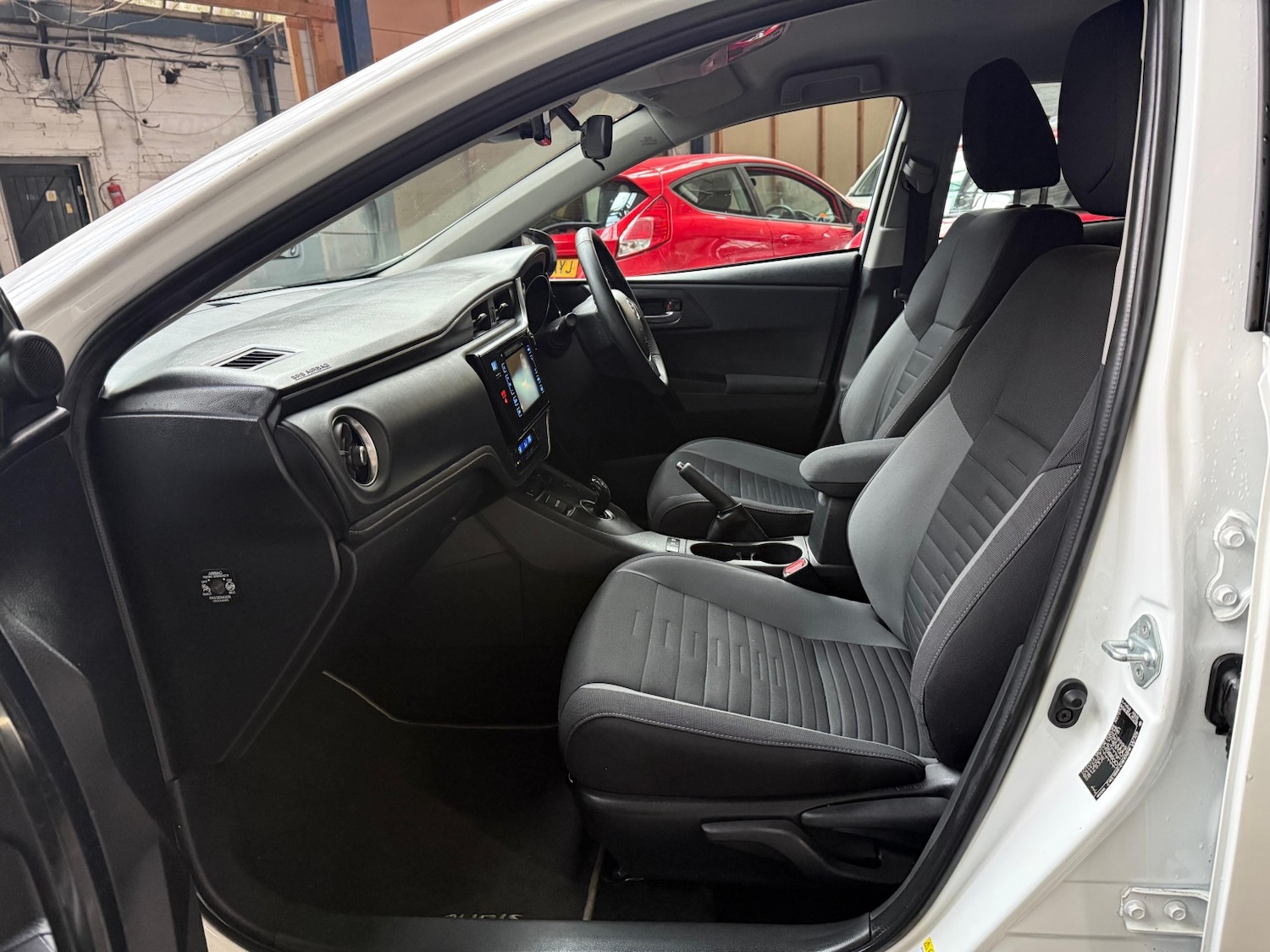 Used Toyota Auris 2019 for sale - 77487257: Photo 30