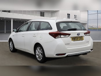 Used Toyota Auris 2019 for sale - 77487257: Photo