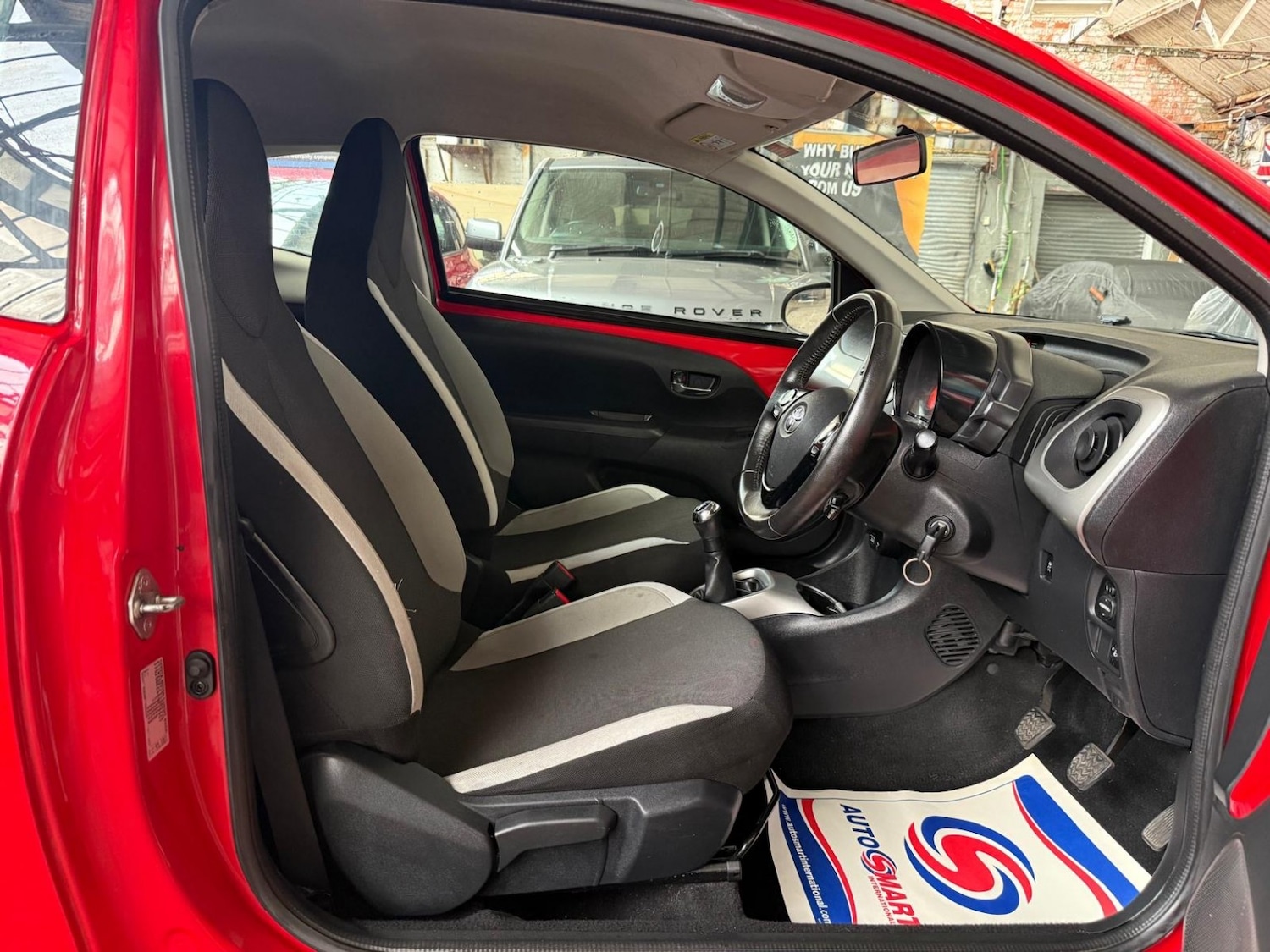 Used Toyota AYGO 2017 for sale - 76170429: Photo 18