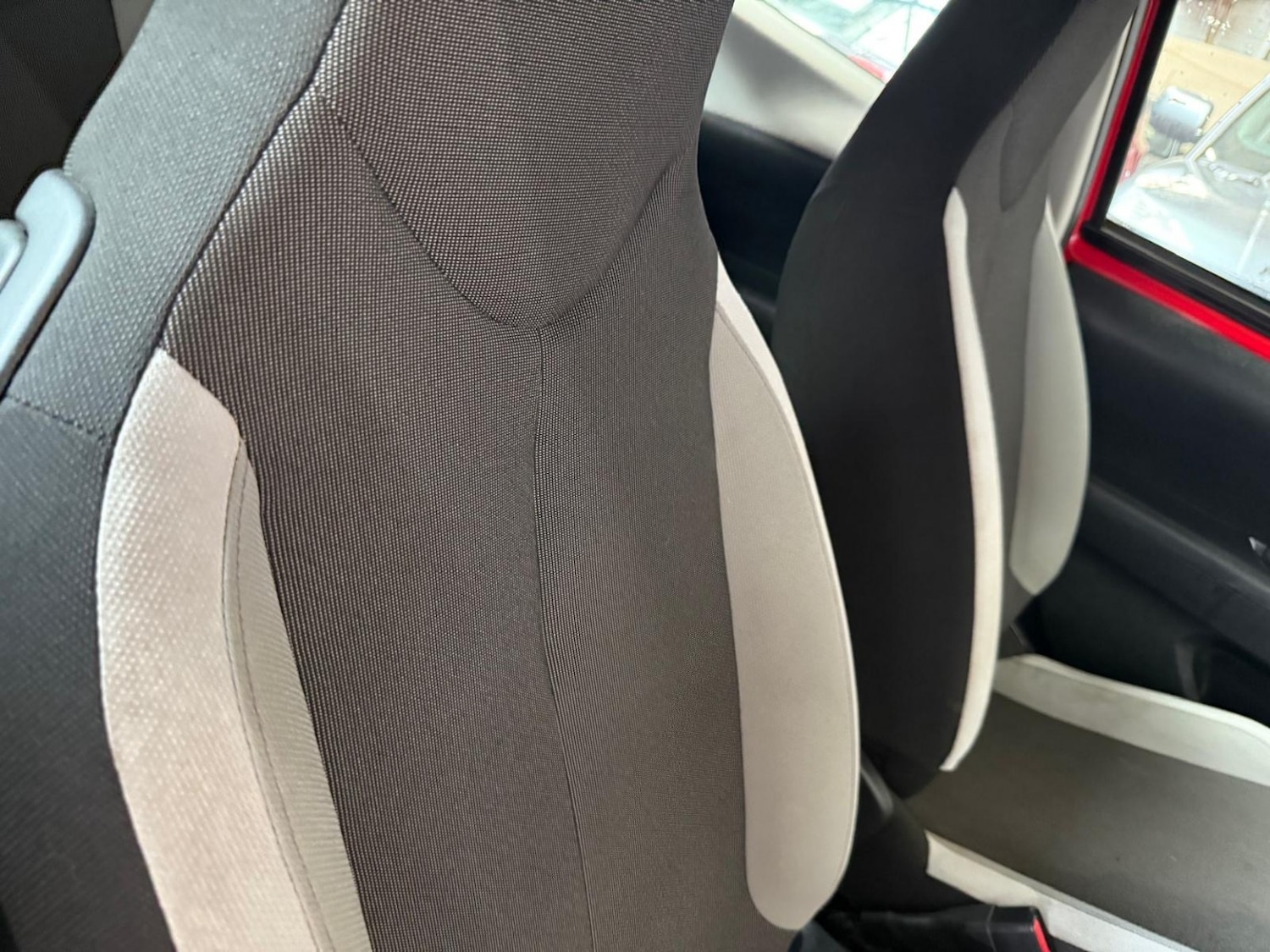 Used Toyota AYGO 2017 for sale - 76170429: Photo 23