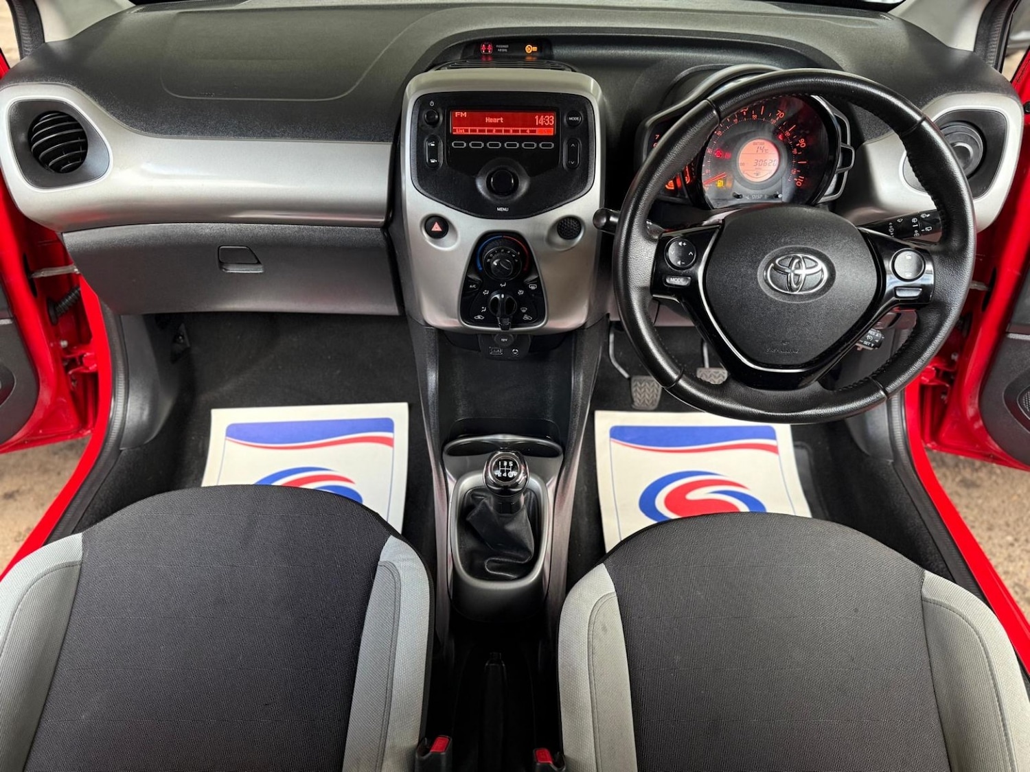 Used Toyota AYGO 2017 for sale - 76170429: Photo 27