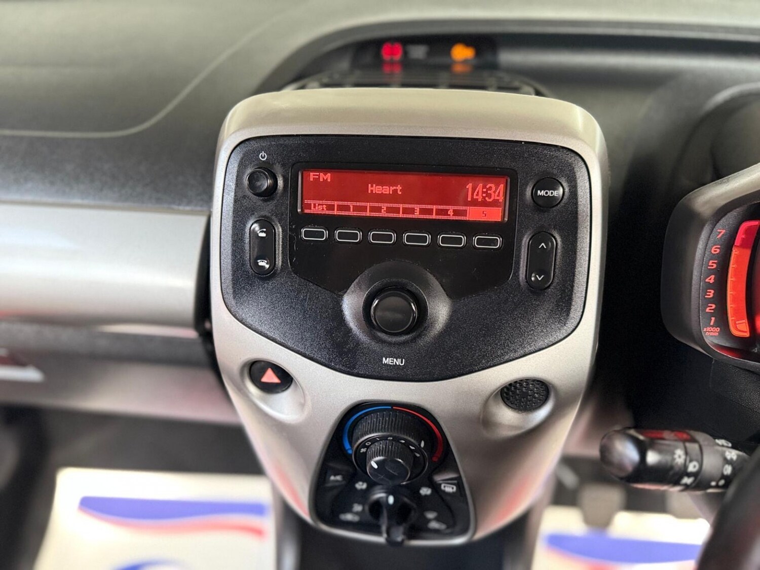 Used Toyota AYGO 2017 for sale - 76170429: Photo 31