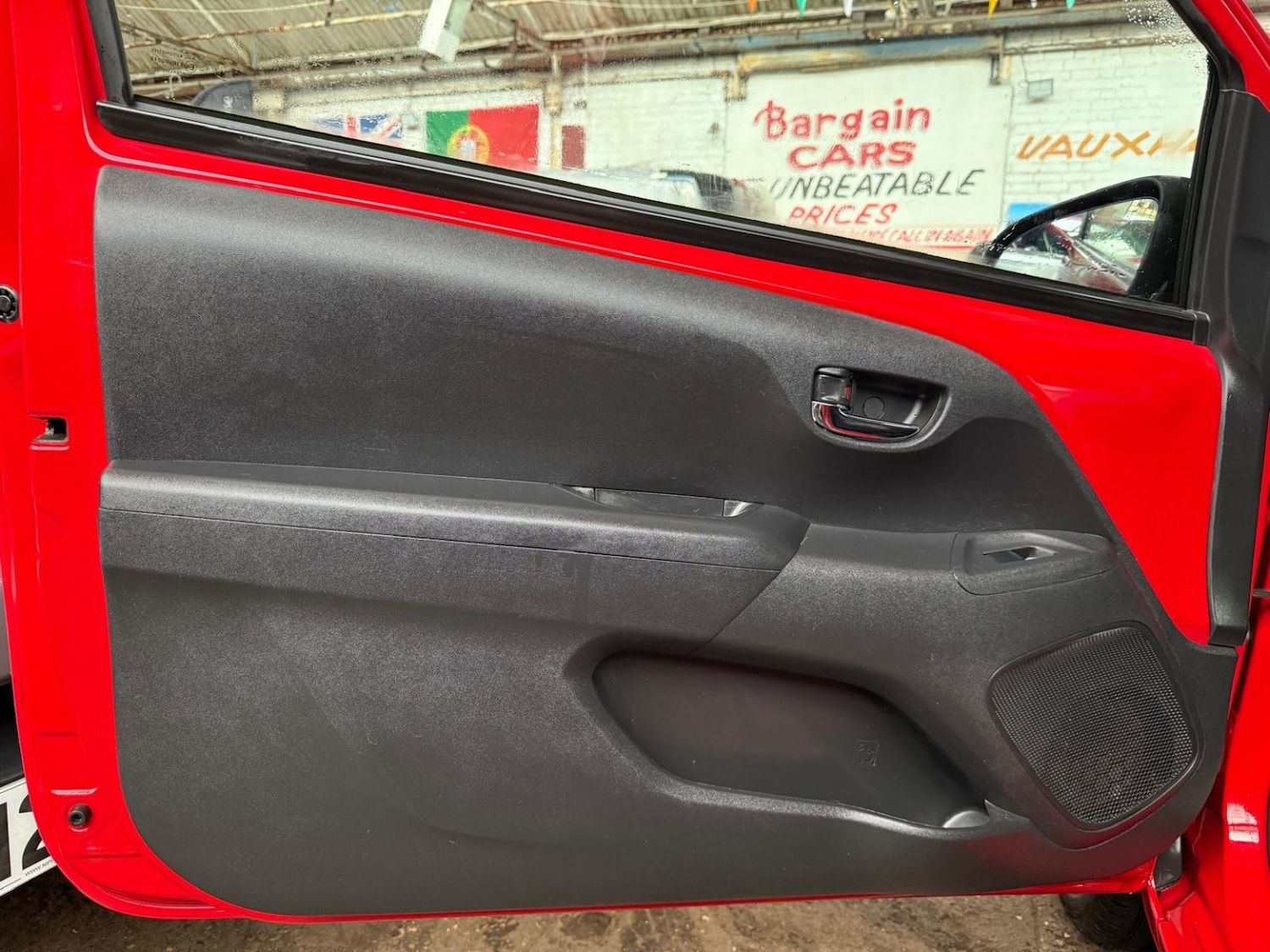 Used Toyota AYGO 2017 for sale - 76170429: Photo 33