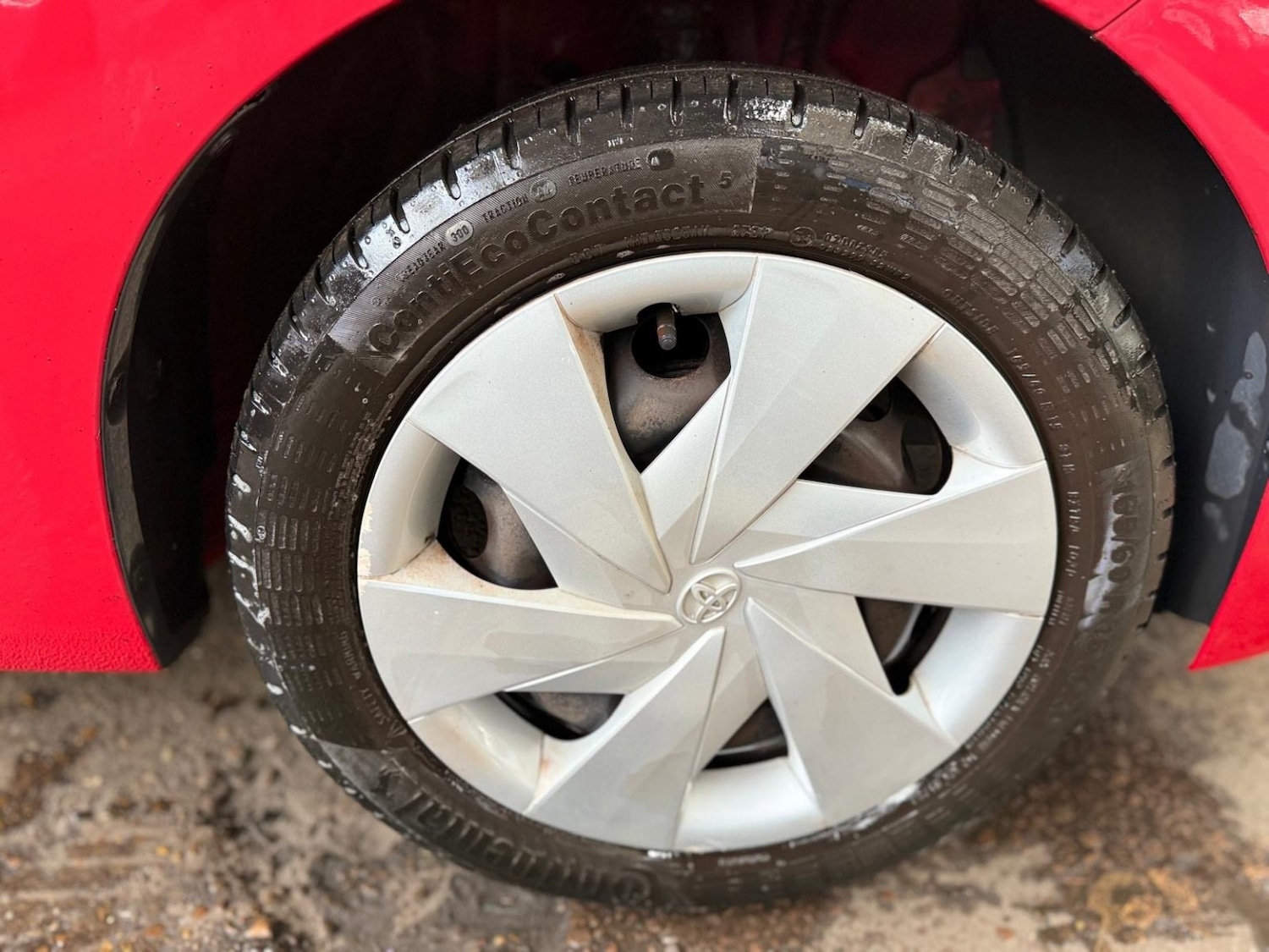 Used Toyota AYGO 2017 for sale - 76170429: Photo 36