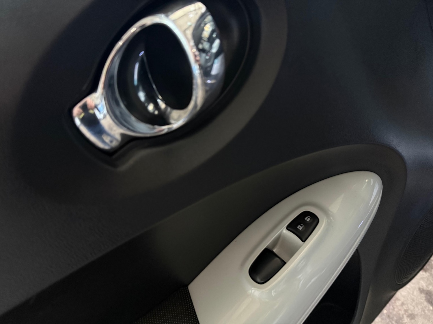 Used Nissan Juke 2012 for sale - 77398395: Photo 33