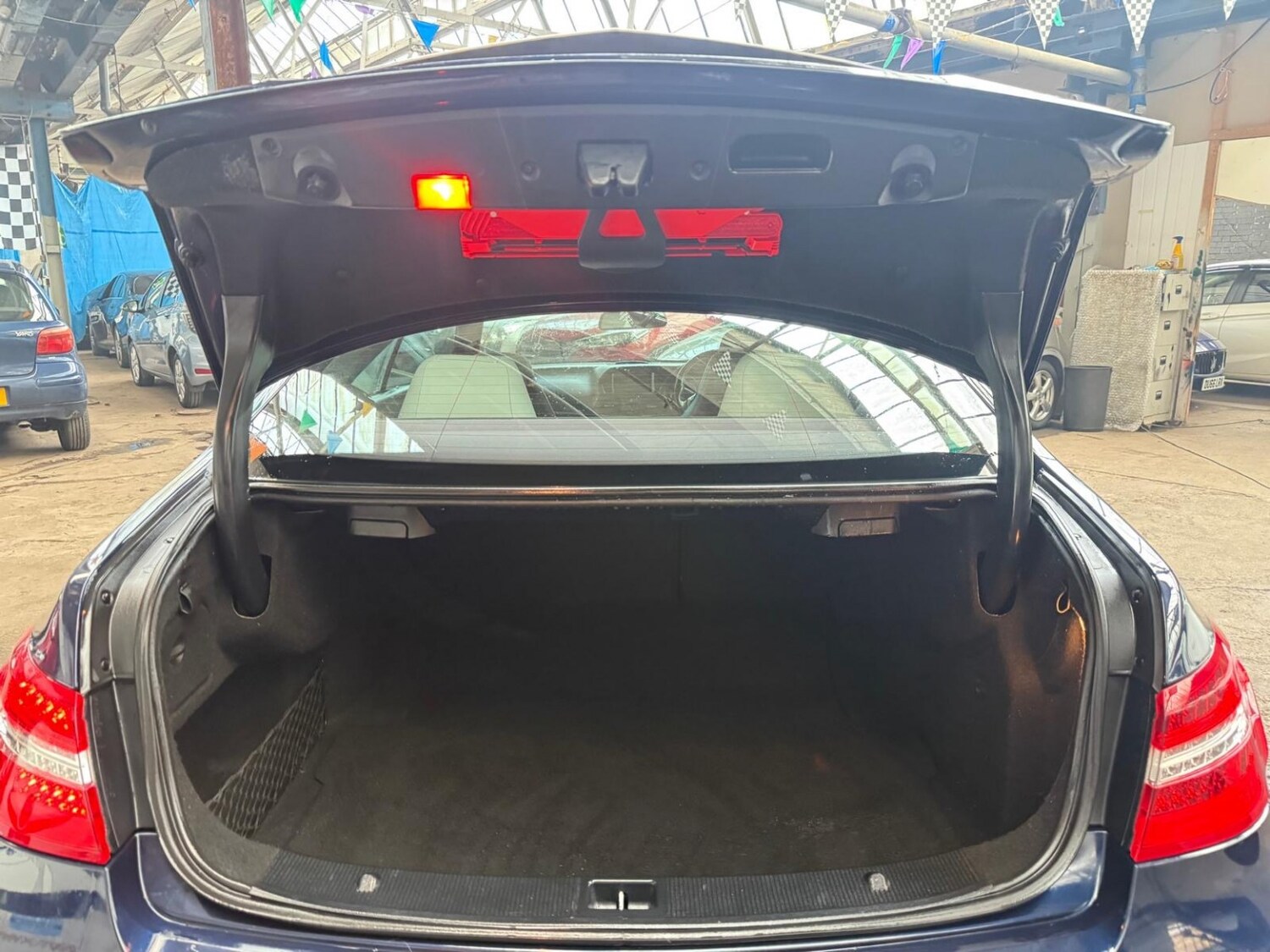 Used Mercedes-Benz E Class 2013 for sale - 78056943: Photo 12