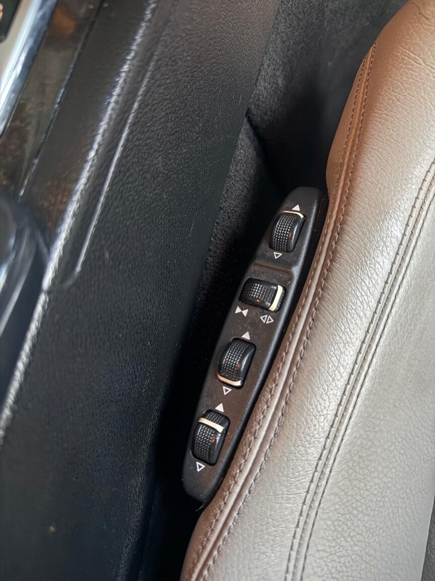 Used Mercedes-Benz E Class 2013 for sale - 78056943: Photo 23