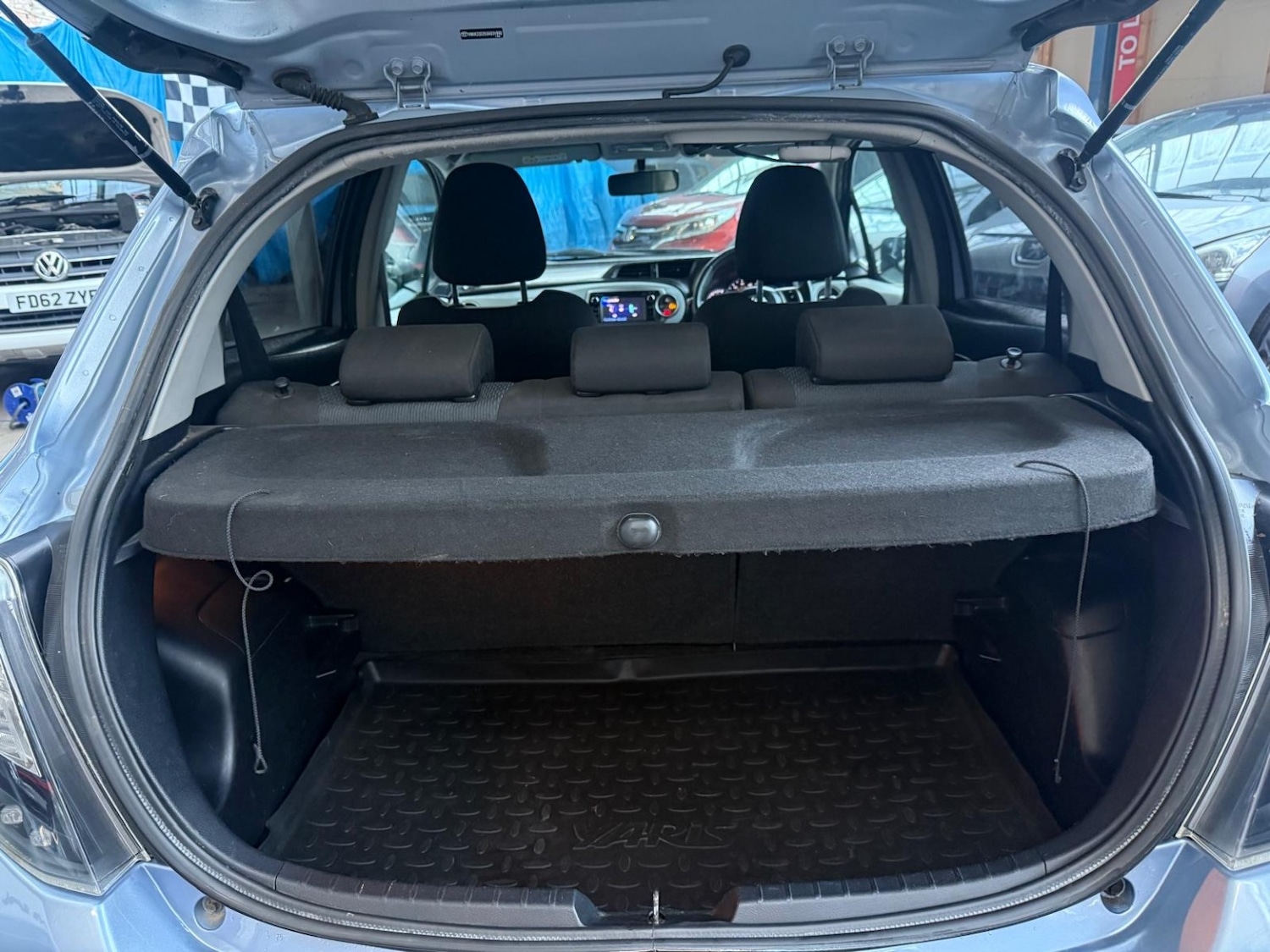 Used Toyota Yaris 2013 for sale - 76662718: Photo 12