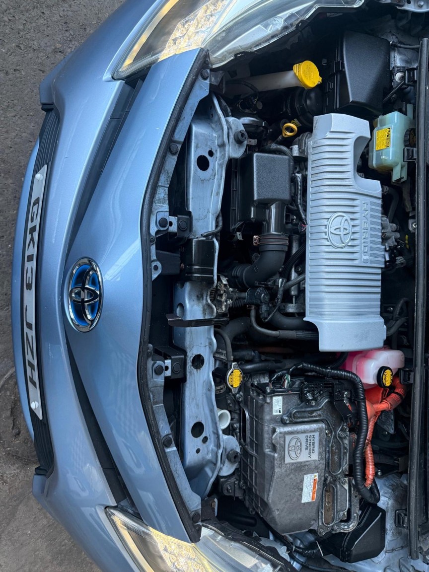 Used Toyota Yaris 2013 for sale - 76662718: Photo 24