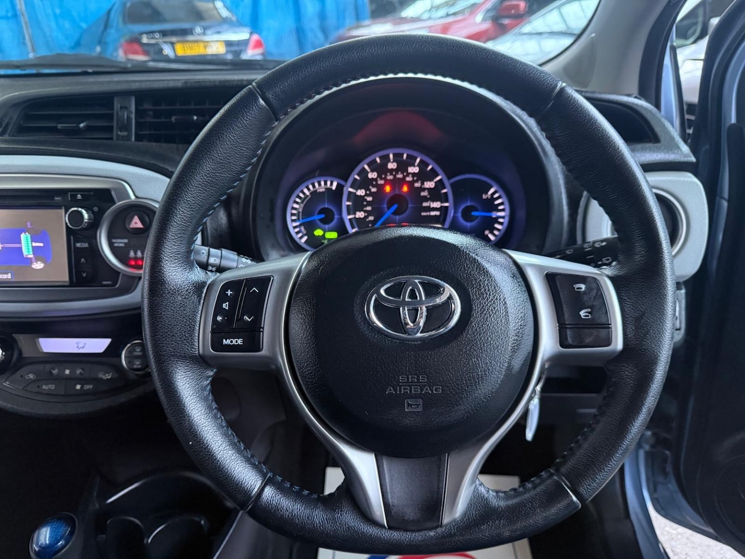 Used Toyota Yaris 2013 for sale - 76662718: Photo 27