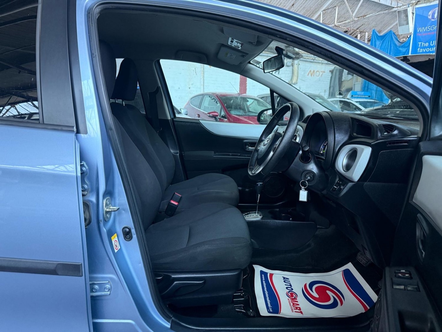 Used Toyota Yaris 2013 for sale - 76662718: Photo 3