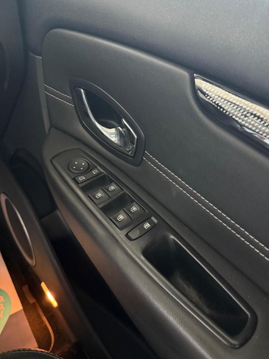 Used Renault Grand Scenic 2012 for sale - 75731216: Photo 24