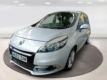 Used Renault Grand Scenic 2012 for sale - 75731216: Photo