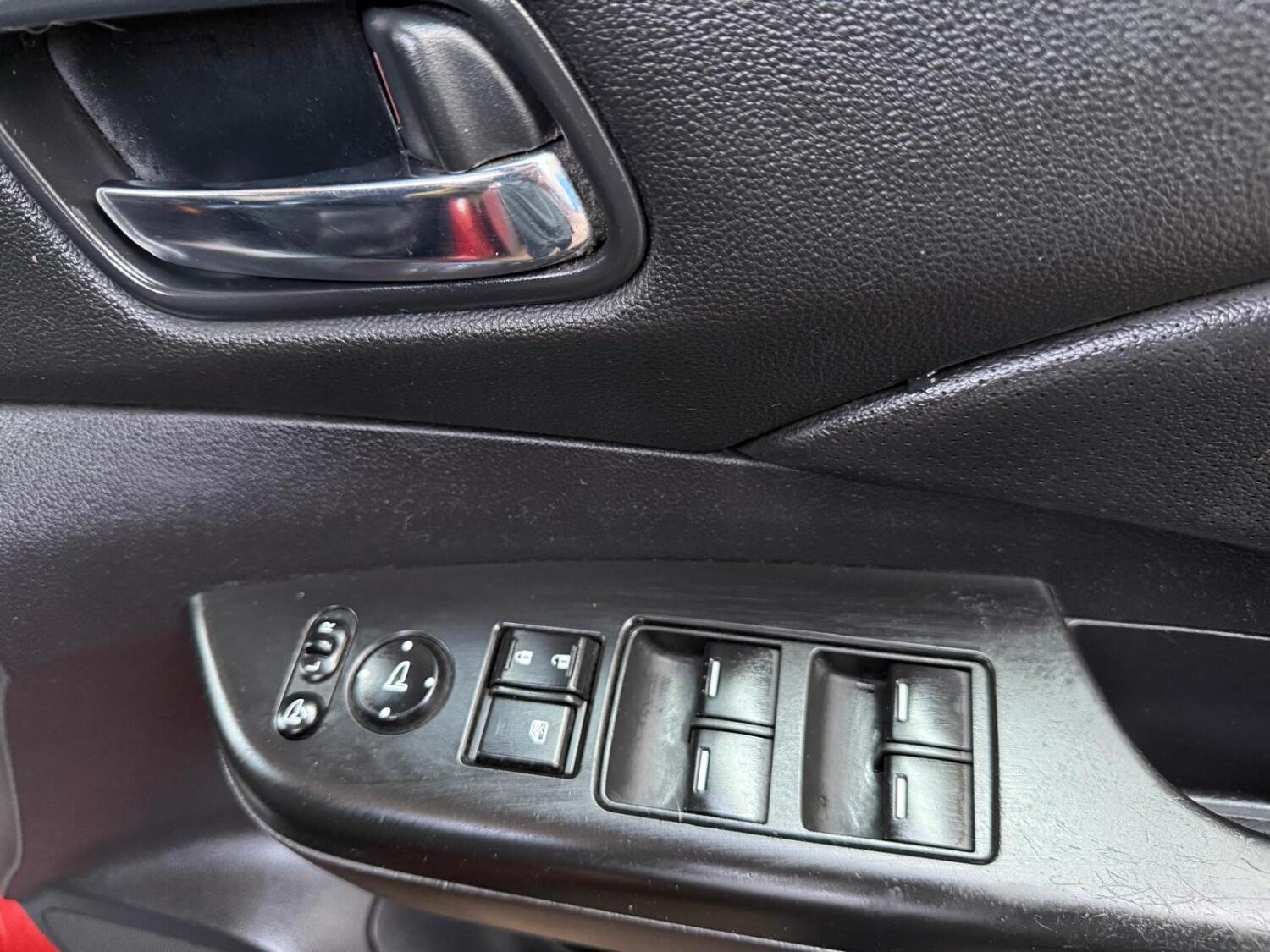 Used Honda CR-V 2017 for sale - 76794334: Photo 17