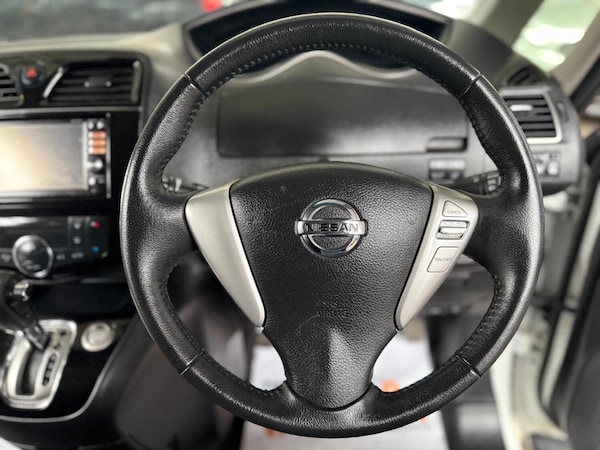 Used Nissan Serena 2014 for sale - 75638310: Photo 19