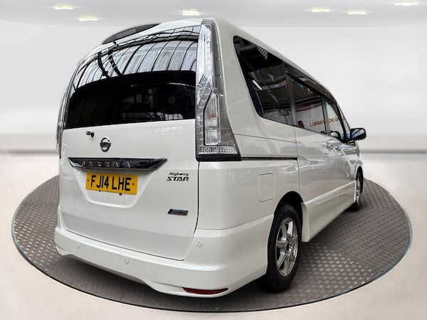Used Nissan Serena 2014 for sale - 75638310: Photo 1