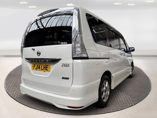 Used Nissan Serena 2014 for sale - 75638310: Photo 35