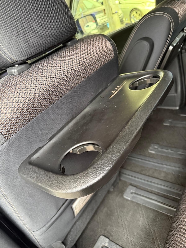 Used Nissan Serena 2014 for sale - 75638310: Photo 9