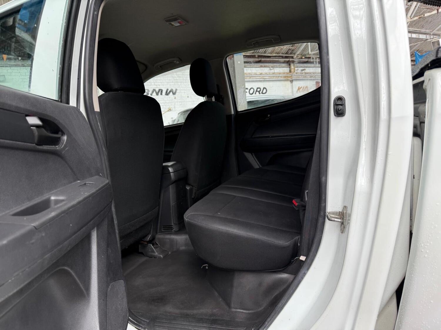 Used Isuzu D-Max 2014 for sale - 76097002: Photo 24