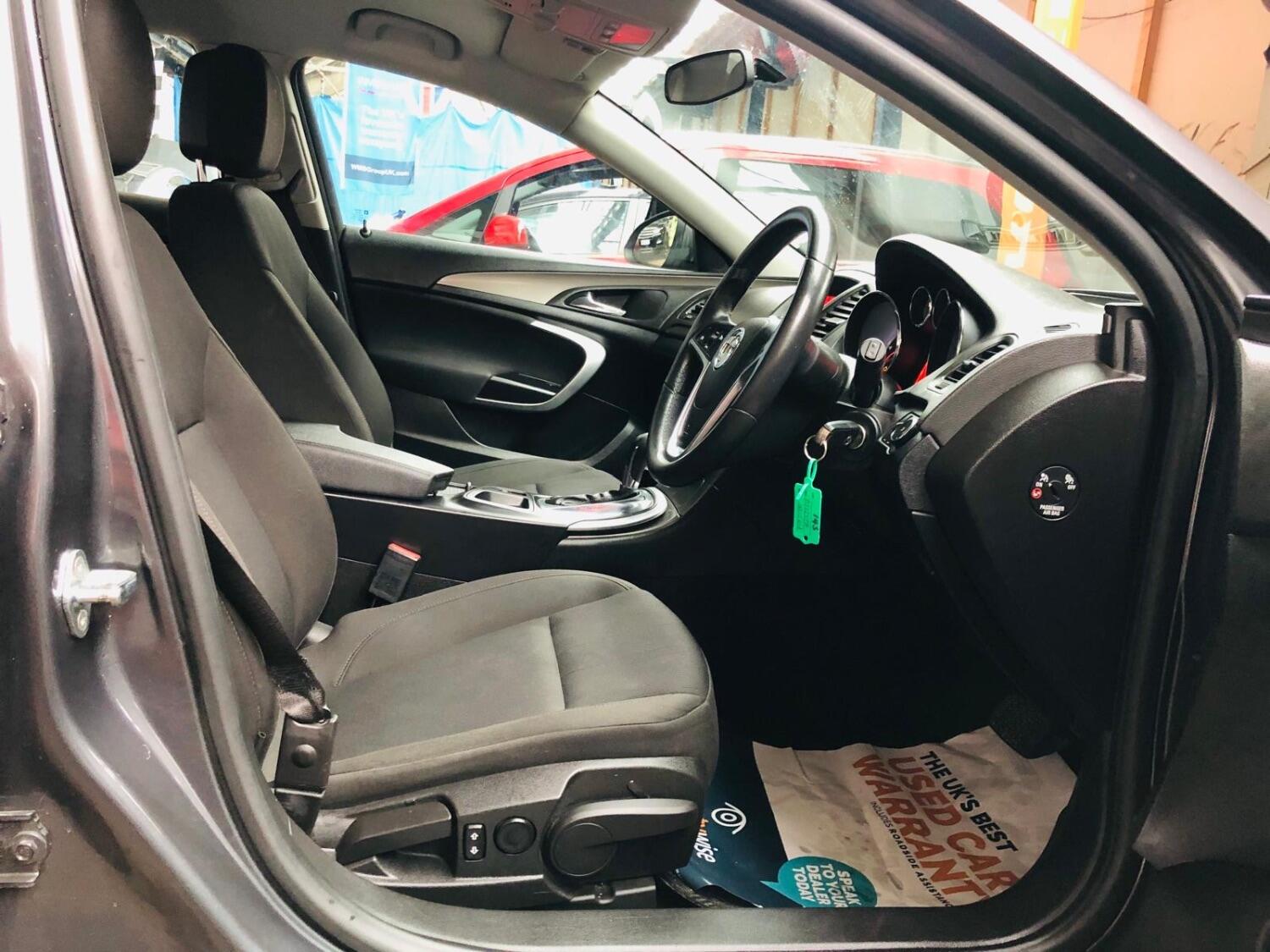 Used Vauxhall Insignia 2012 for sale - 76794332: Photo 4