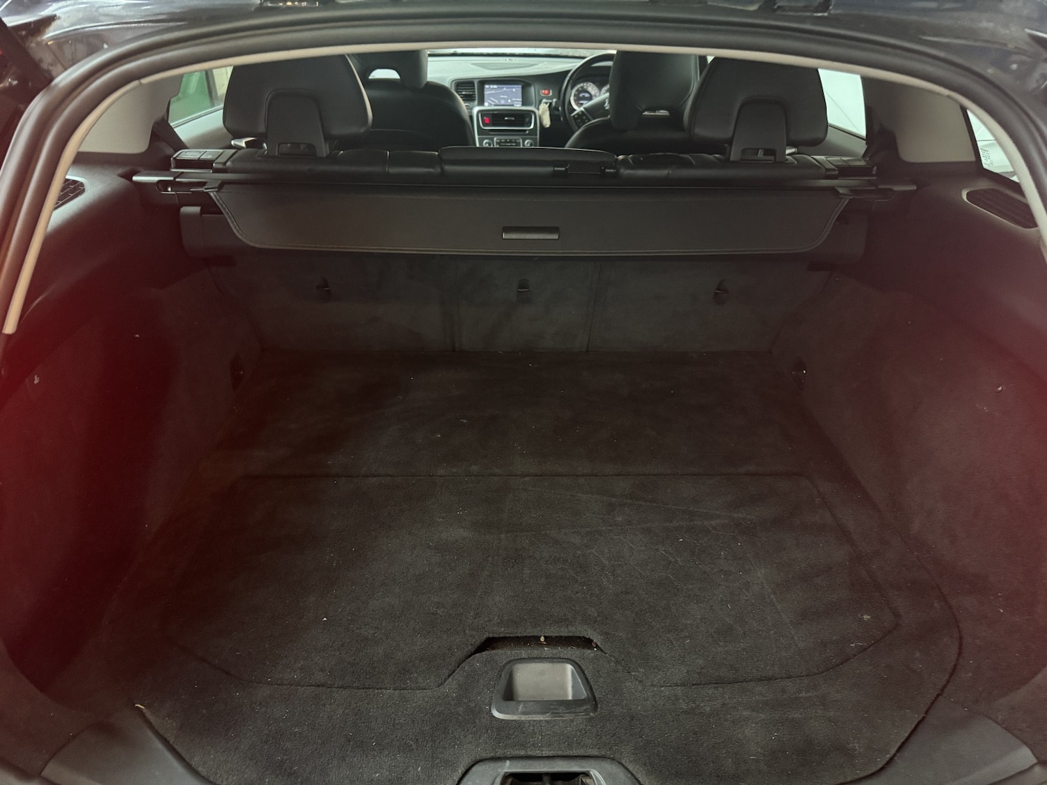 Used Volvo V60 2011 for sale - 78056921: Photo 24